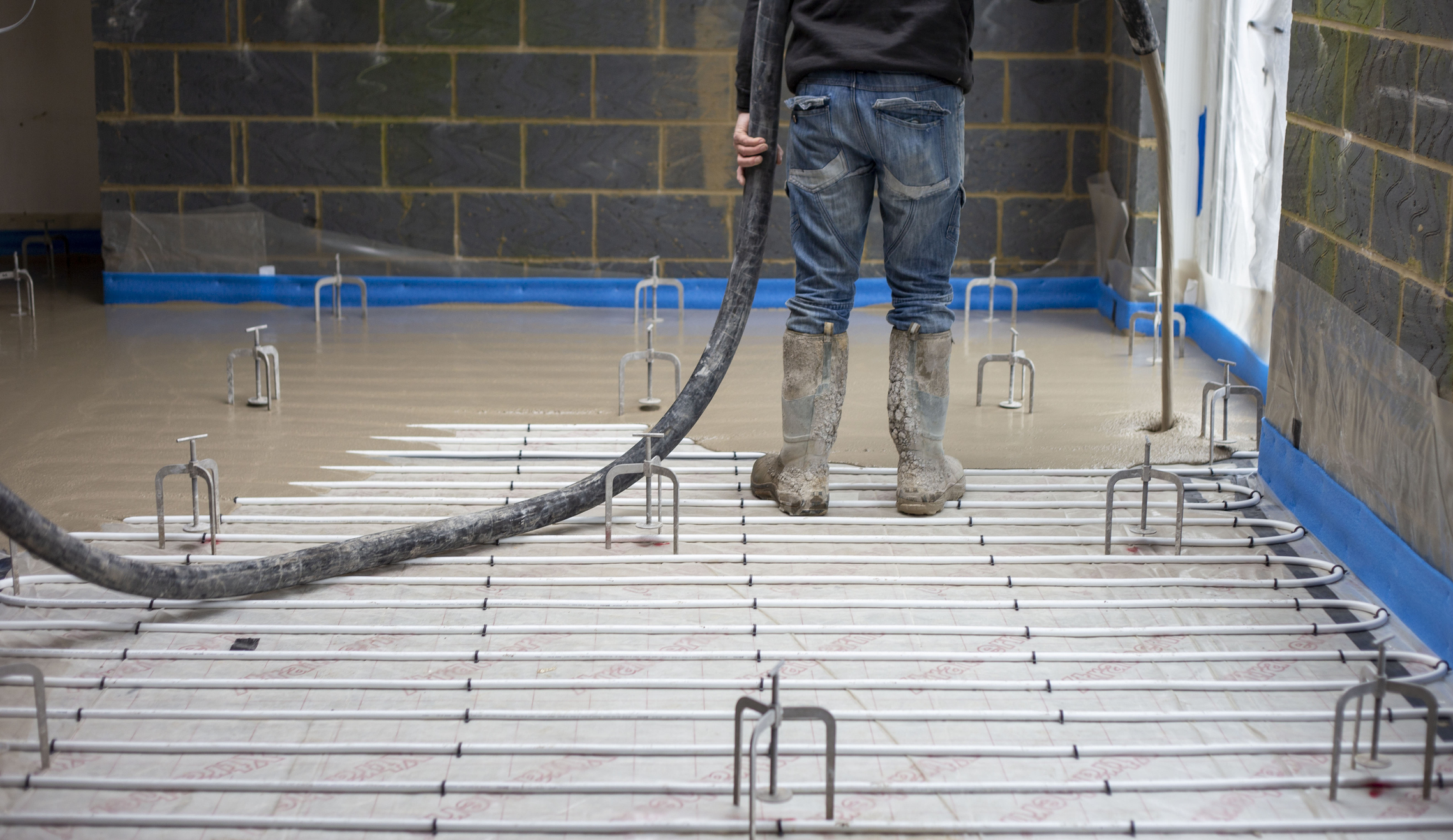Screed Application Methods Floor screed | Gypsol Anhydrite Binder - LKAB Minerals