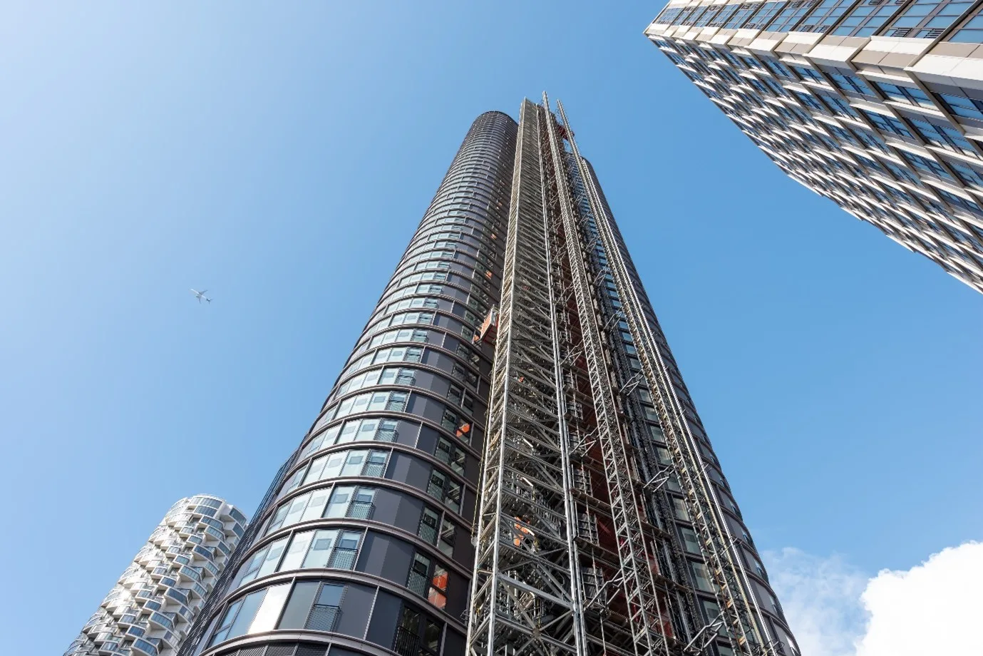 an image to show the high rise project in Wood Wharf for low carbon flooring